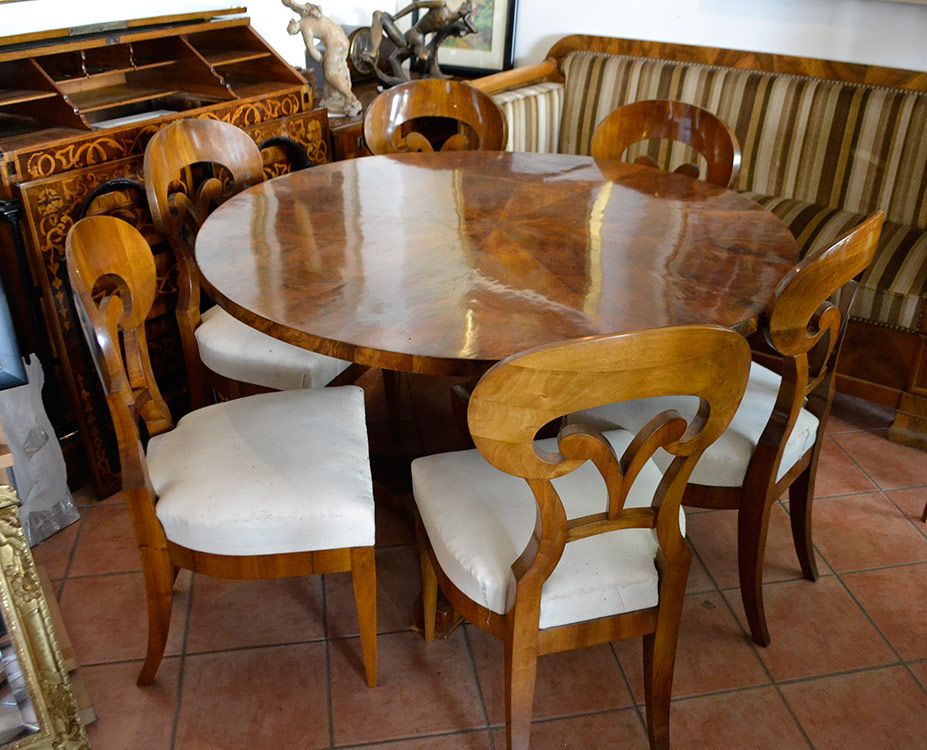 Biedermeier table and chairs